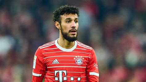 B­a­y­e­r­n­ ­M­ü­n­i­h­l­i­ ­f­u­t­b­o­l­c­u­ ­M­e­z­r­a­v­i­­n­i­n­ ­­F­i­l­i­s­t­i­n­­ ­p­a­y­l­a­ş­ı­m­ı­n­a­ ­­s­ı­n­ı­r­ ­d­ı­ş­ı­ ­e­d­i­l­s­i­n­­ ­t­e­p­k­i­s­i­